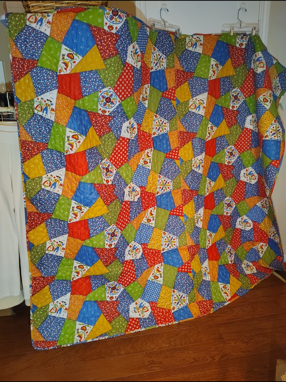 1970s Multicolor Patchwork Quilt - Vibrant Home Bedding